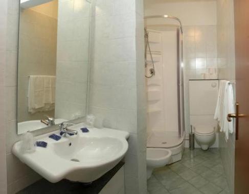 Hotel Toscana Prato  Quarto foto